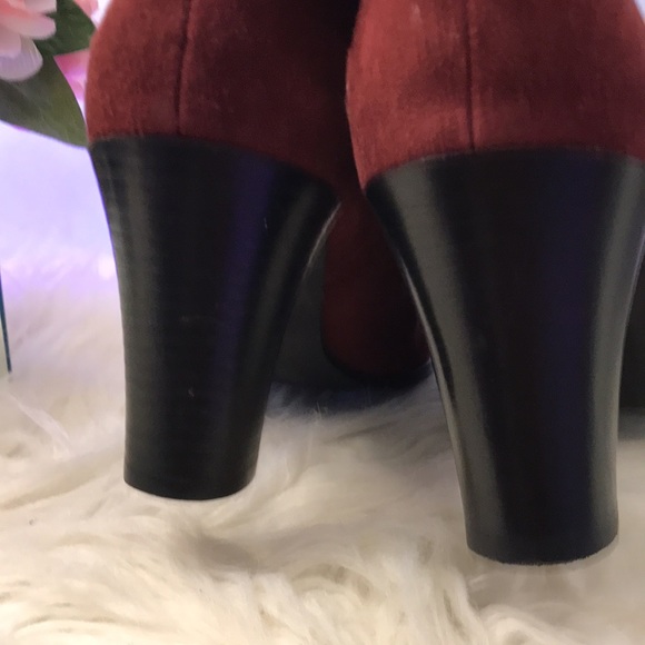 Women’s Boots - Picture 9 of 11